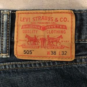Levi’s 505 Straight Fit 38 x 32